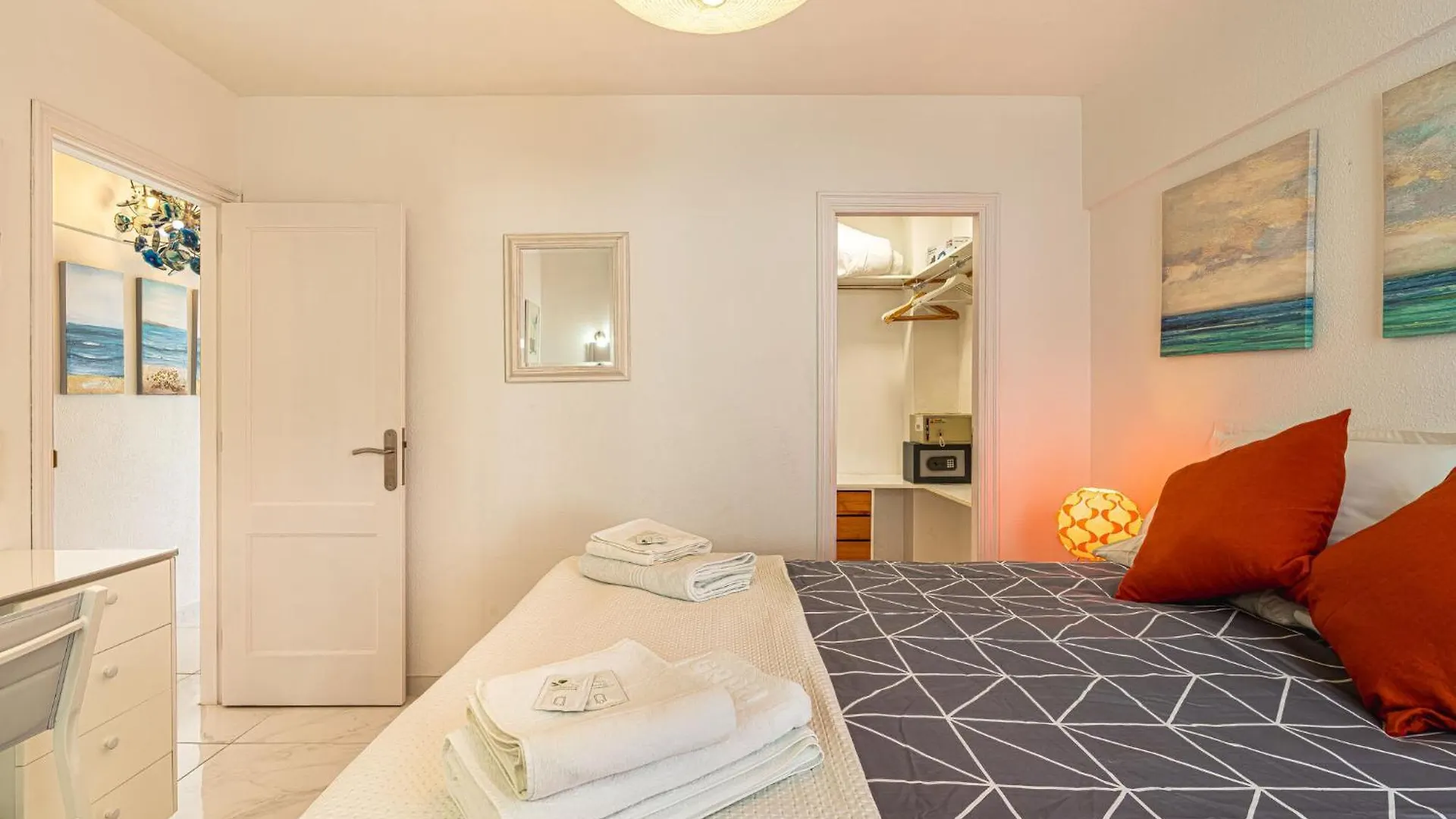 Апартаменты Ocean View La Caleta Адехе